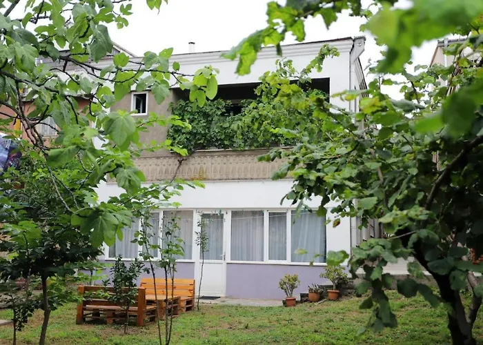 Hotels With Four Stars Aparthotel Rioni