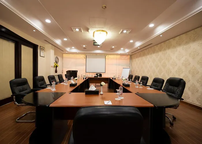 Self catering: Al Jawhara Hotel Apartments