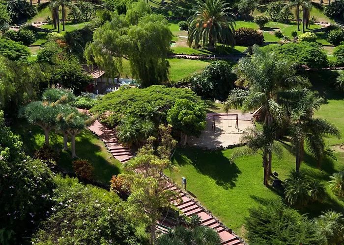 Hotel met zwembad: Parque Vacacional Eden