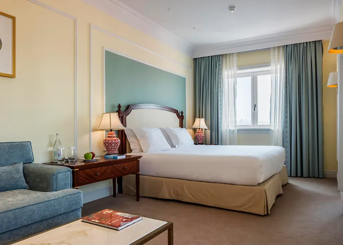 Romantic hotels Hospes Infante Sagres Porto - Small Luxury s Of The World