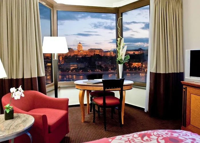 Hotel con piscina: Sofitel Budapest Chain Bridge