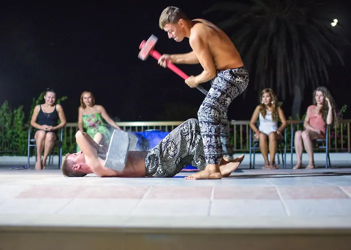 Central hotel: Avlida Hotel