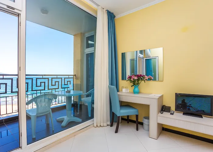 Ping pong hotels Blue Pearl