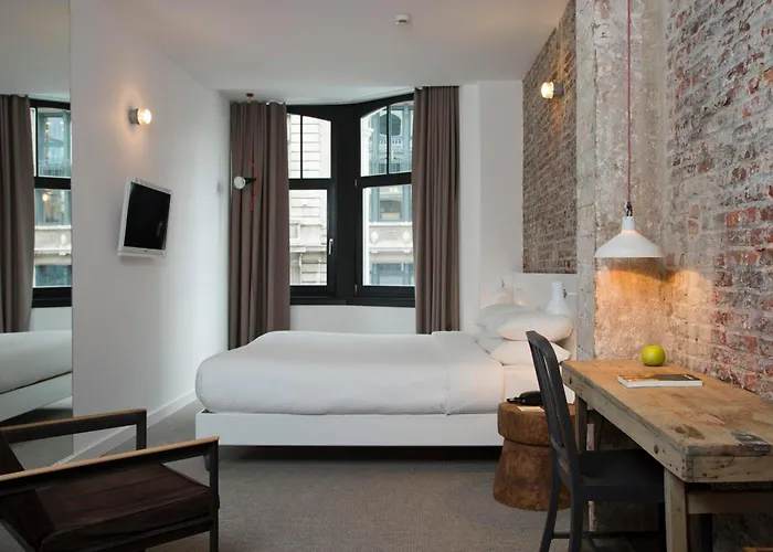 Resort: 9Hotel Central