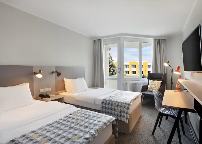 Holiday Inn - South By Ihg