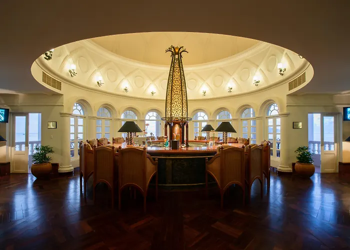 Sunrise Nha Trang Beach Hotel & Spa