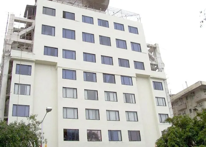 Golf hotels Ambassador, Marine Drive, Mumbai