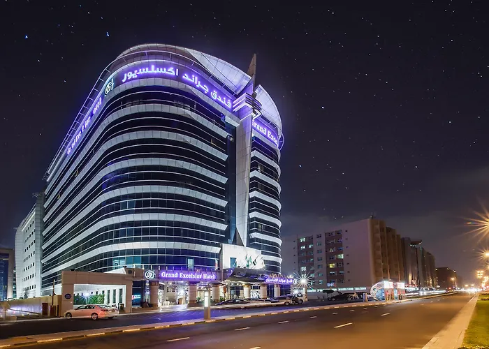 Hotel with view: Grand Excelsior Hotel Bur Dubai