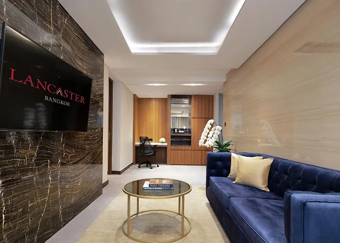 Hotel with pool: Lancaster Bangkok