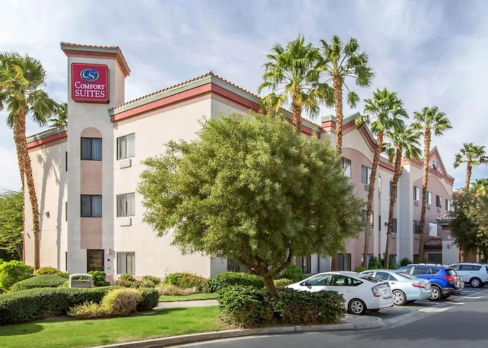 Family Hotel: Comfort Suites Palm Desert I-10