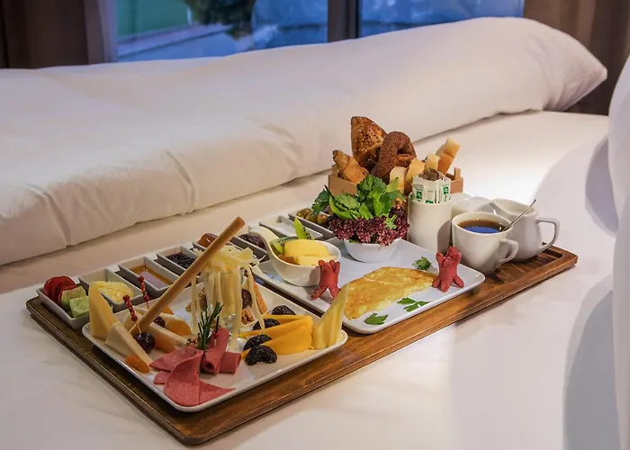 Hotel: Holiday Inn Antalya - Lara By Ihg