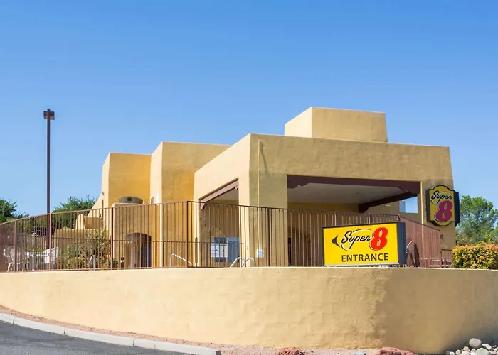 Cheap hotels Super 8 By Wyndham Cottonwood