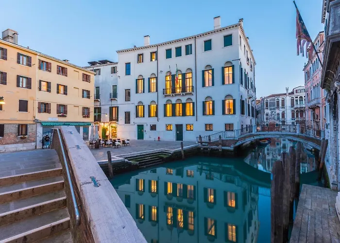 Trip to College Palazzo Morosini Degli Spezieri - Lifestyle s