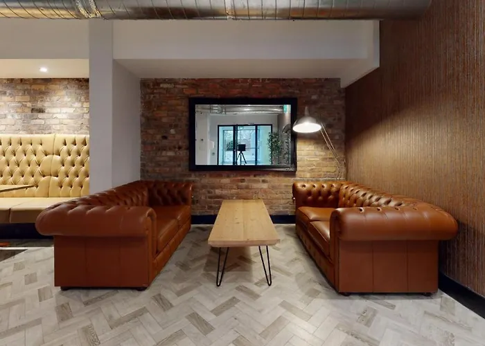 Hostel: Penworks House Near Birmingham City Centre
