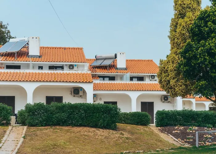 Apartamentos Vale de Carros - By Portugalferias