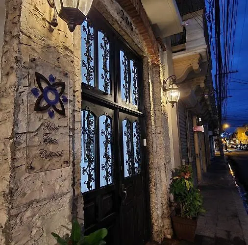 Hotel cerca del colegio: Hotel Class Colonial