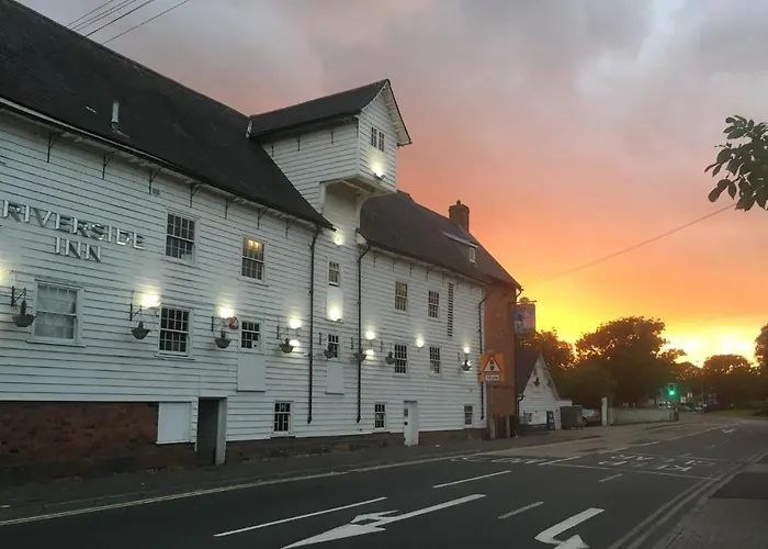 B&B only: The Riverside Inn