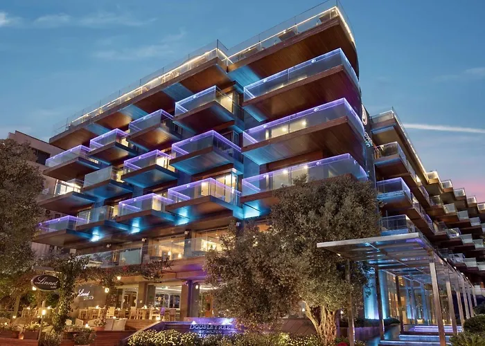 4 Sterne Hotels Doubletree By Hilton Kusadasi