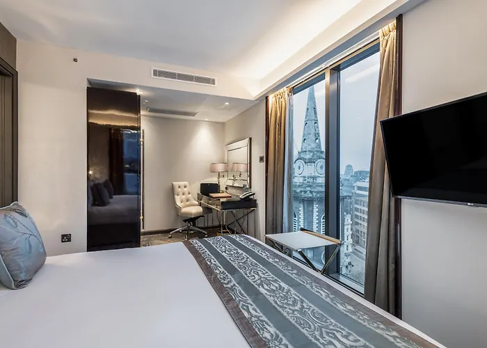 Hotel Jacuzzi: Hotel Saint London