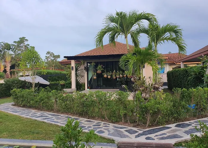 Siri Thai Lodges