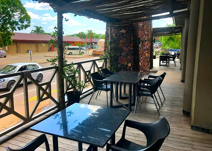 Family Hotel: Elephant Springs