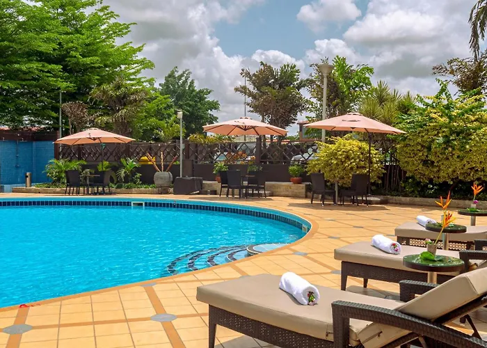 Oak Plaza Hotels East Airport