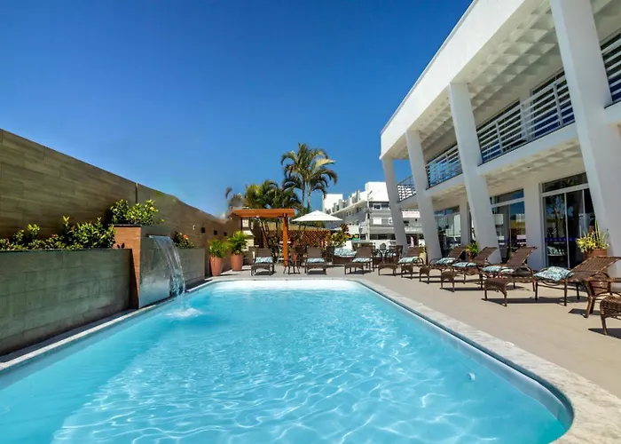 Hotel & Pousada Favareto - Praia Dos Ingleses