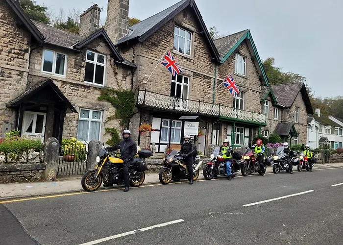 Resort: Elton Guest House