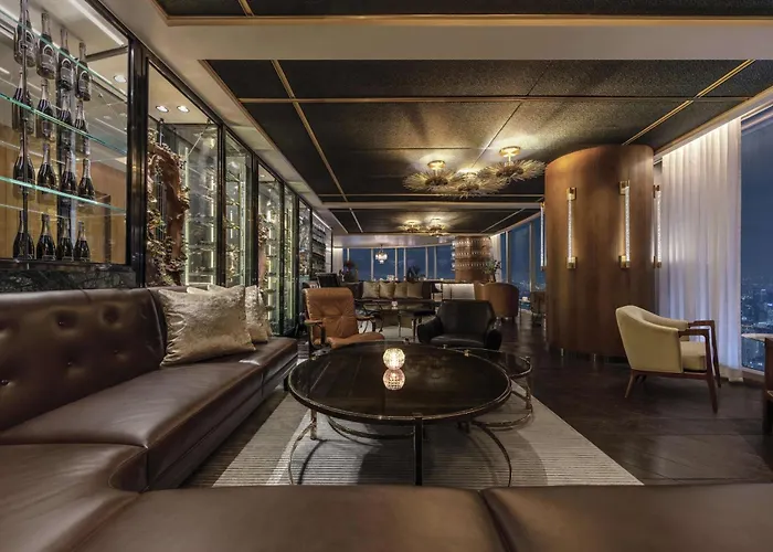 Beach hotel: Waldorf Astoria Bangkok