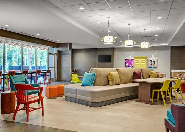 Pet Friendly hotel: Home2 Suites By Hilton Fort Mill, Sc