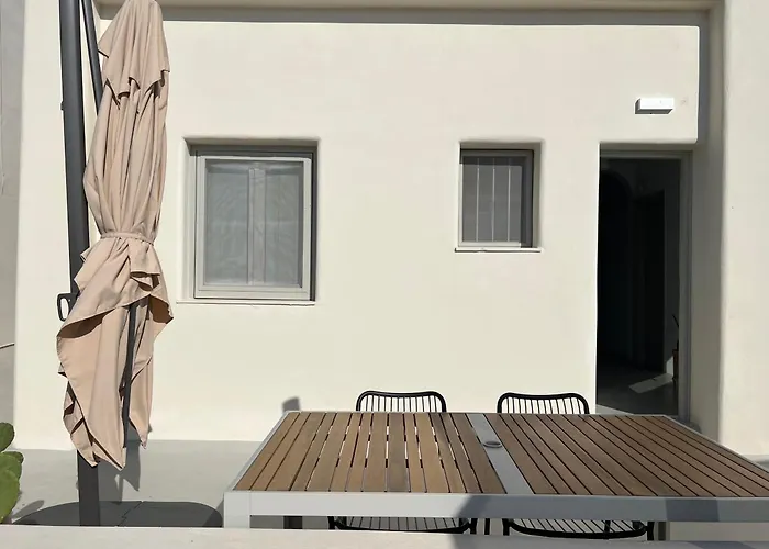 Mod Santorini Vegan Accommodation