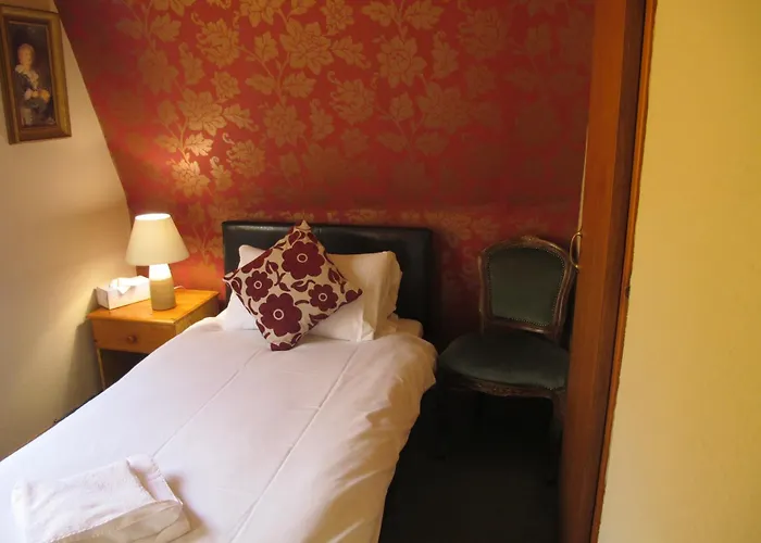 Ping Pong hotel: Royston Guest House Inverness
