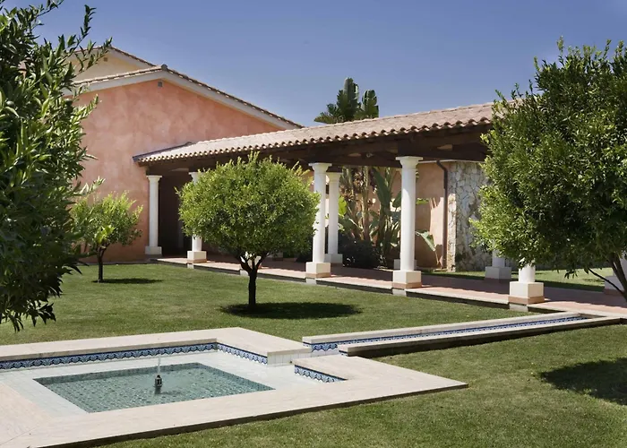 Hotel: Lantana Resort Hotel&Apartments