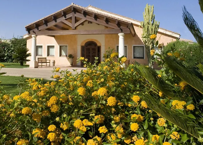 Hotel: Lantana Resort Hotel&Apartments