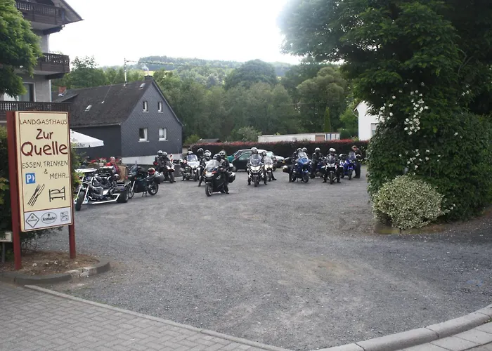 3-Sterne-Hotel: Gasthaus zur Quelle