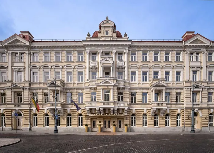 Grand , Curio Collection By Hilton