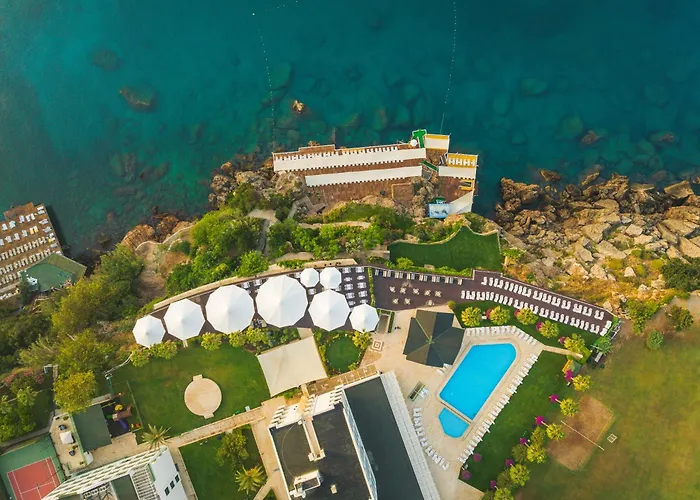 Hotels With Four Stars Falcon