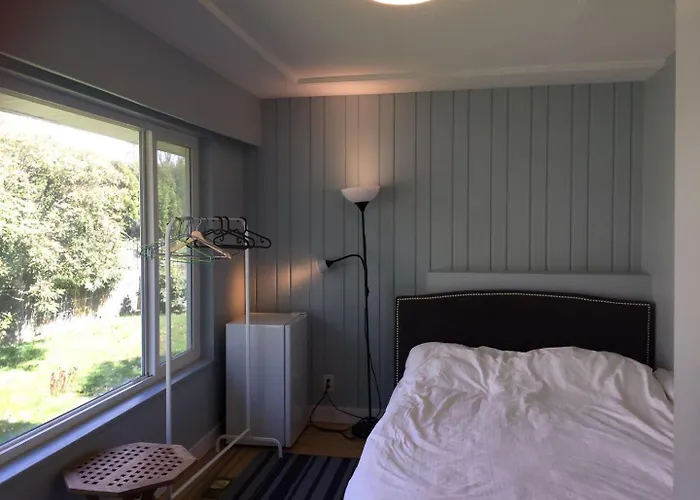 Vacation rental: Brentwood Home