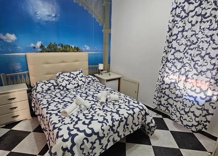  Hostal Sevillana Costa
