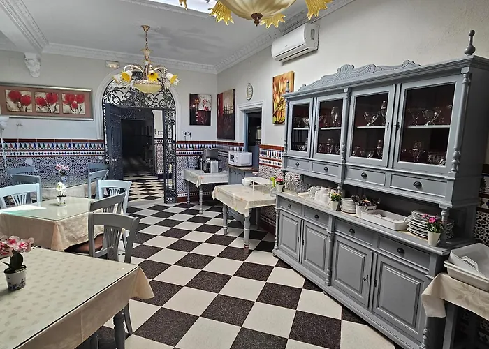  Hostal Sevillana Costa