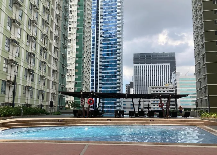 Hotels with pool Casa Florentine, Avida Towers Riala Tower 4, It Park