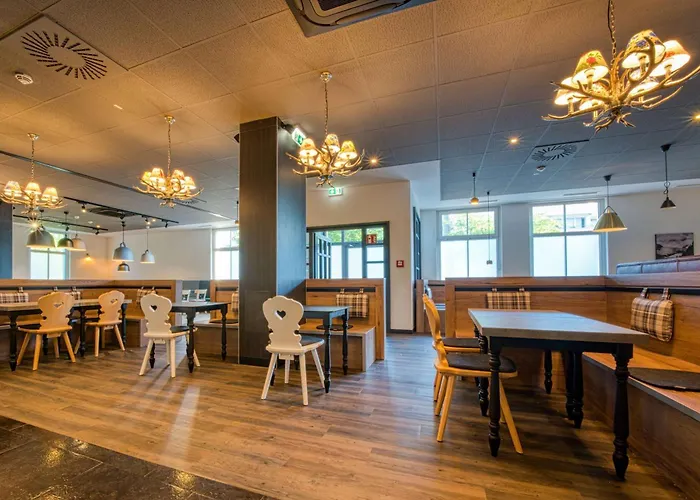 Hotel: Fourside Hotel Salzburg Messe, Trademark Collection By Wyndham