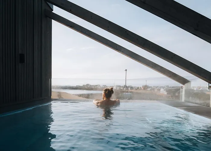 Romantic hotels Berg By Keflavik Airport
