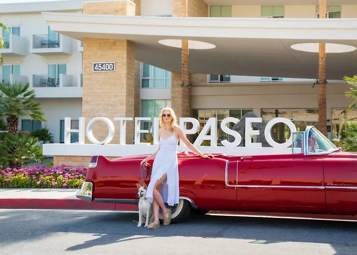 Family Hotel: Hotel Paseo, Autograph Collection