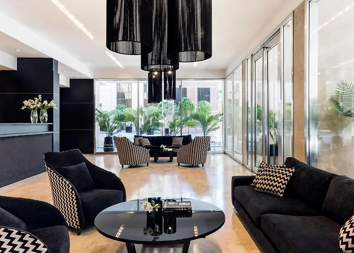 Hotel 4 estrelas: Htl City Baires
