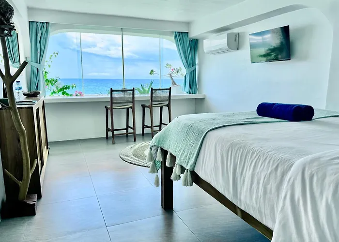 Hotel: Bale Bingin Beachfront Stay
