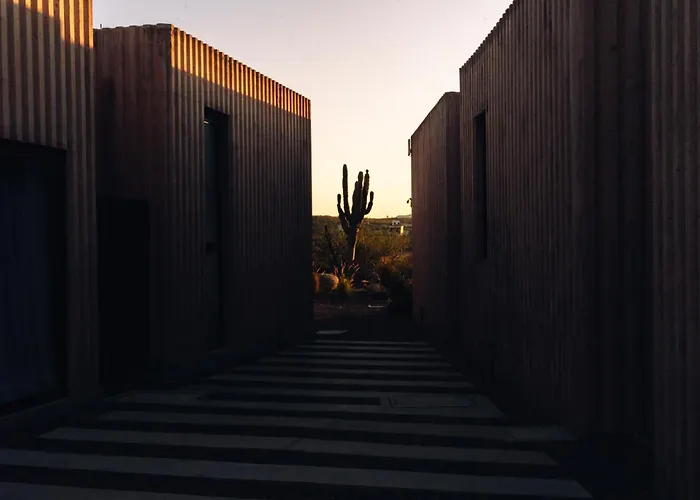 Hotel with pool: Casa Santos