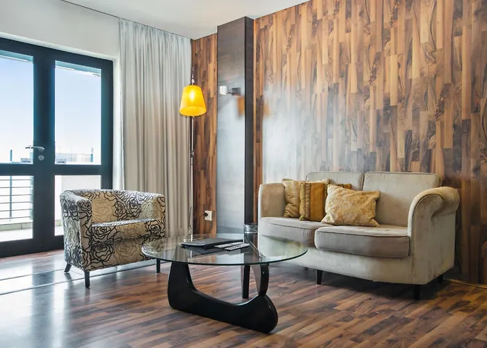 Beach hotel: Colosseum Hotel