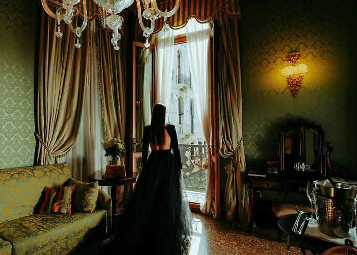 Romantic hotel: Hotel Al Ponte Dei Sospiri