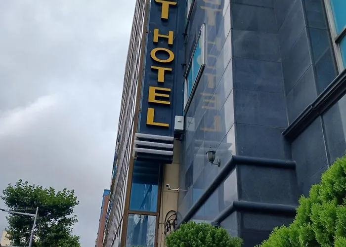 5 sterren hotel: BT Hotel